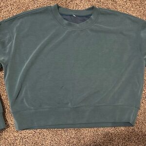 Women's lululemon crew